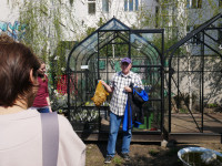 Günter Fuchs stellt das Projekt Kiezkartoffel vor